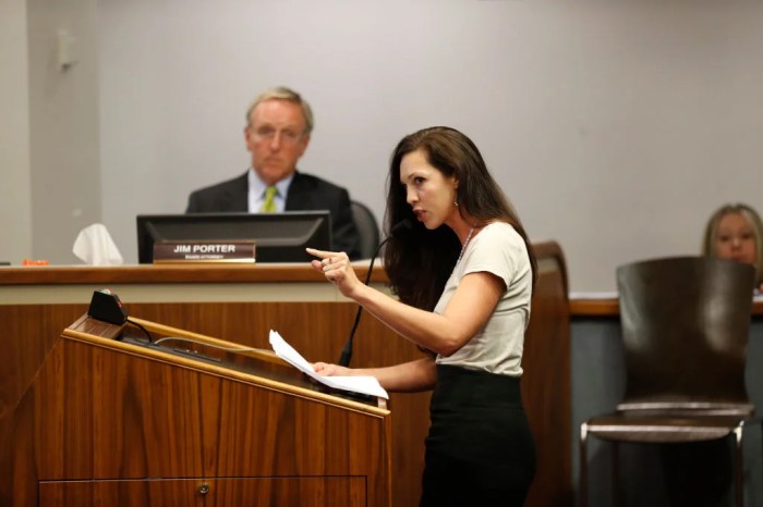 Mom Loses It at School Board Meeting Over a Book Containing Sexually ... Mom Loses It at School Board Meeting Over a Book Containing Sexually ...